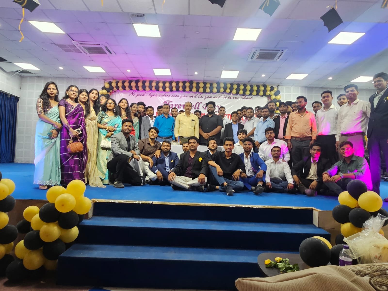 अम्बेदकर इंस्टीट्यूट में फेयरवेल समारोह, छात्र-छात्राओं ने बांधा समां - 4